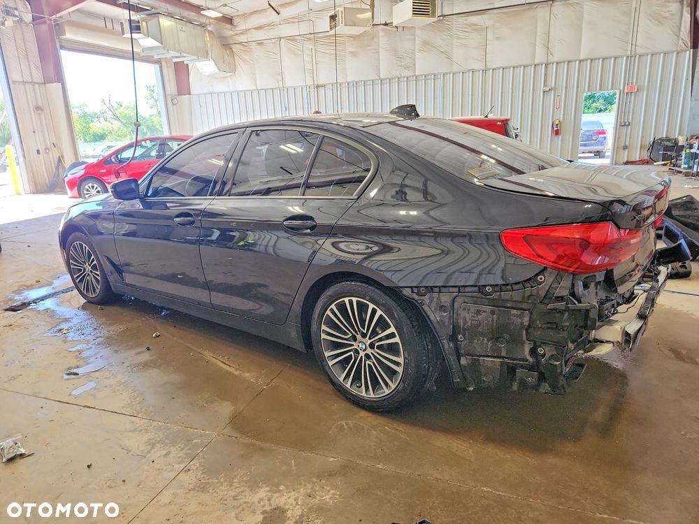 BMW Seria 5 540i xDrive - 3