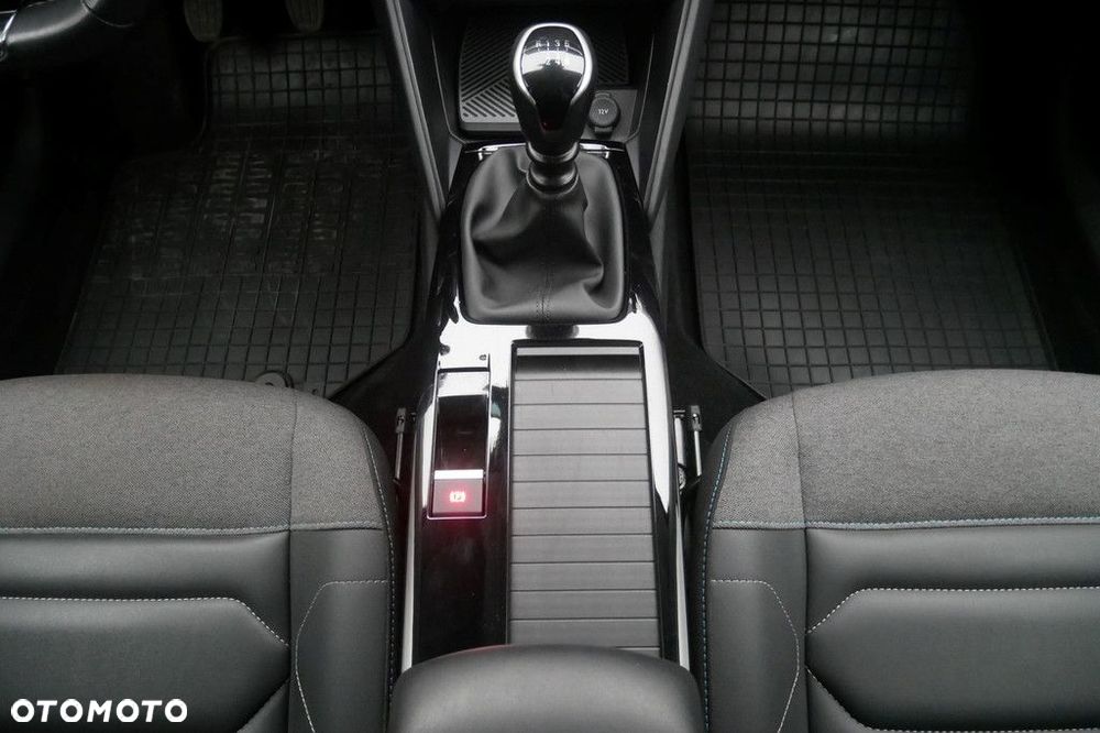 Citroën C4 1.5 BlueHDi Shine S&S - 11