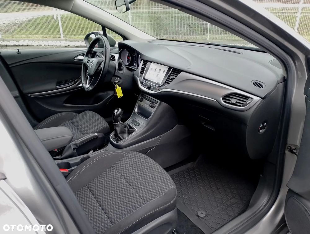 Opel Astra 1.6 CDTI Sport - 9