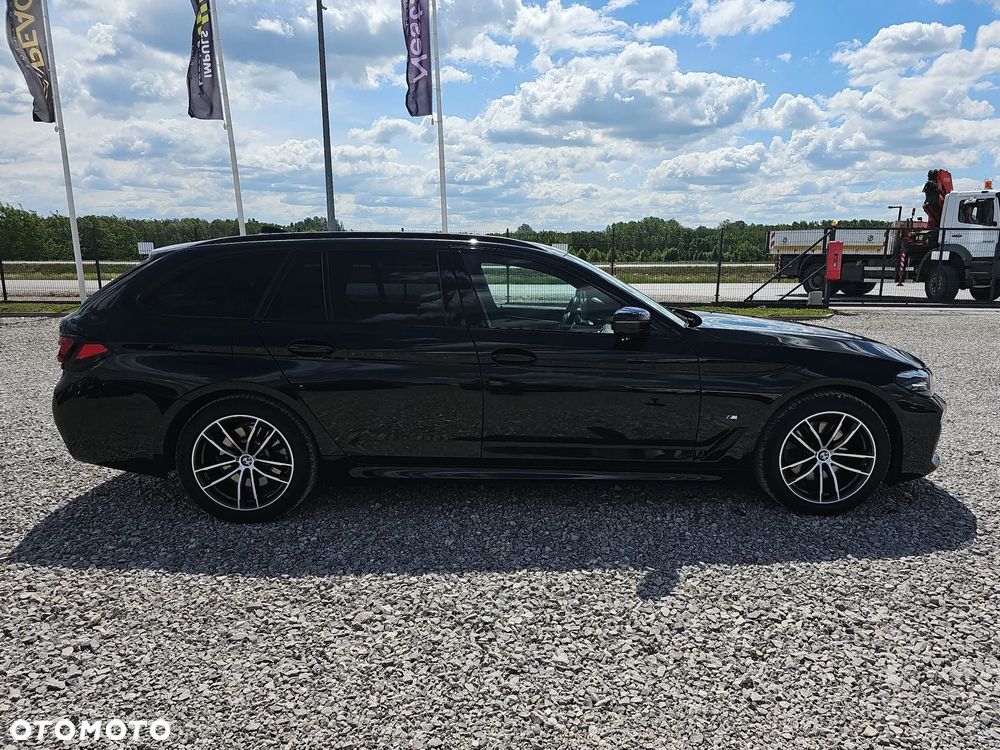 BMW Seria 5 520d xDrive mHEV M Sport sport - 4