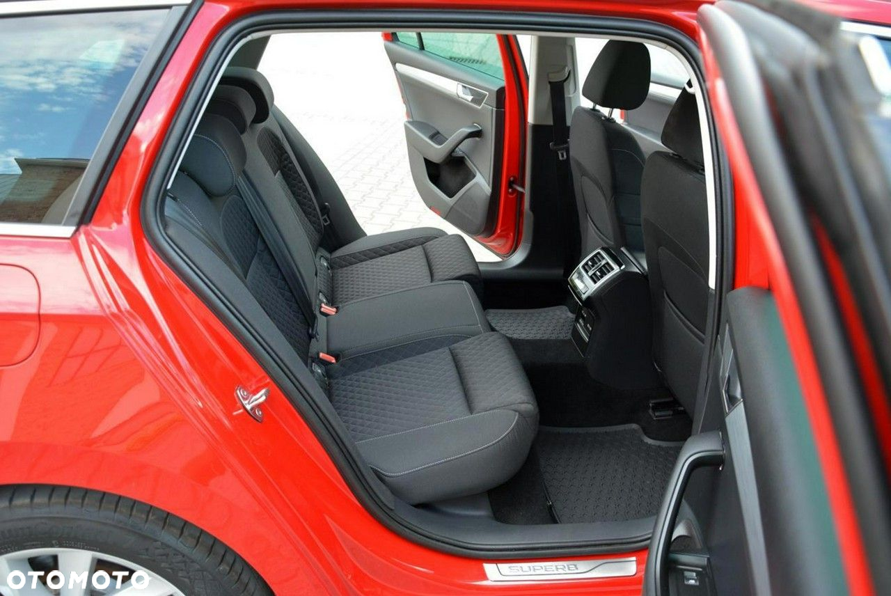 Skoda Superb Combi 1.4 TSI iV DSG Style - 18