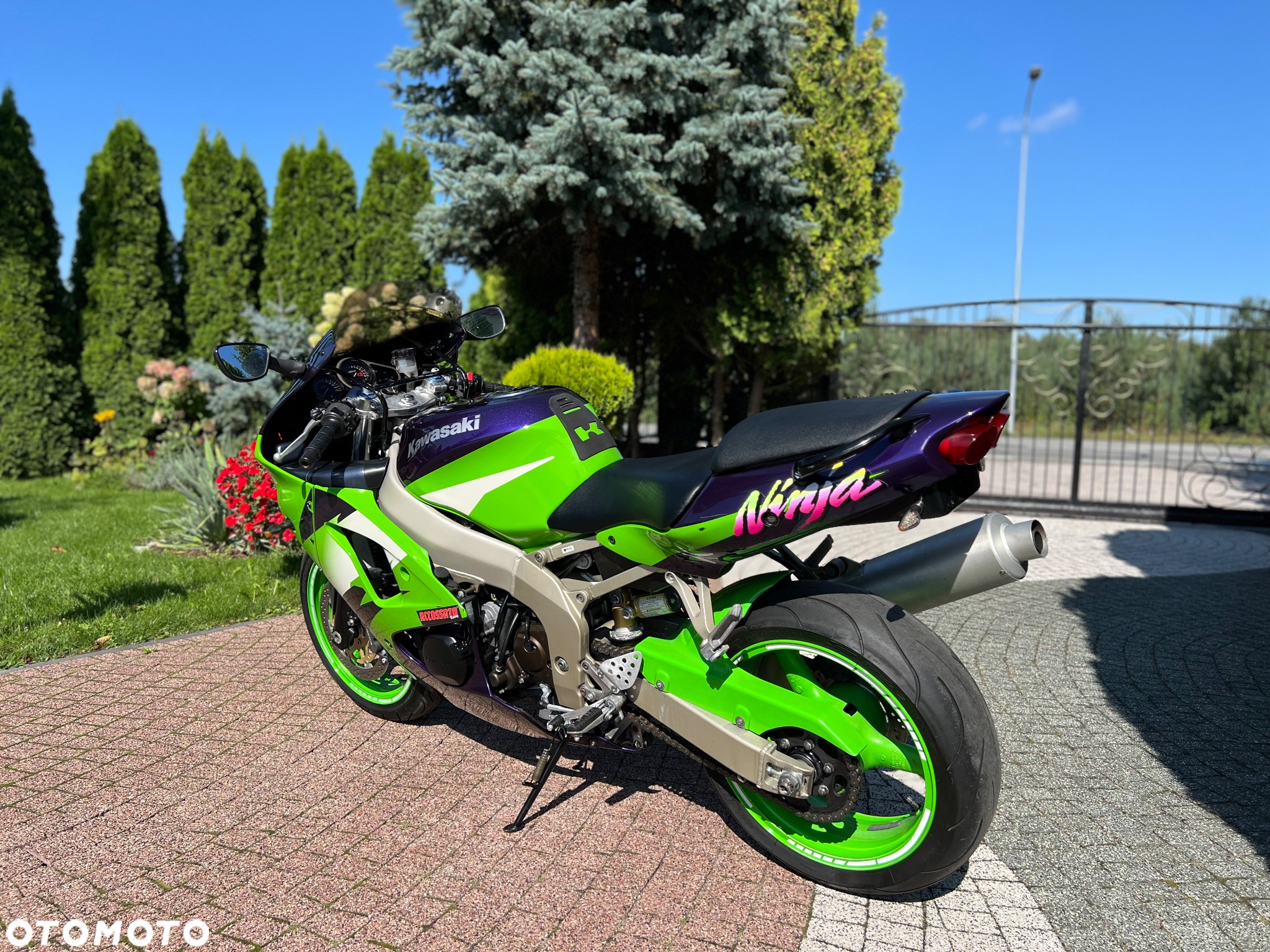 Kawasaki ZXR - 17