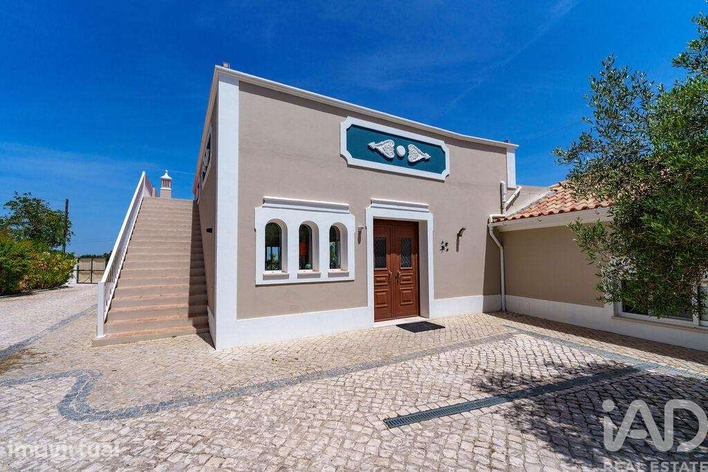Casa / Villa T3 em Santa Bárbara de Nexe - Grande imagem: 5/37