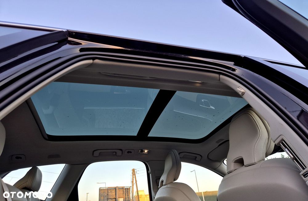 Volvo XC 60 T6 Plug-In Hybrid AWD Inscription - 13