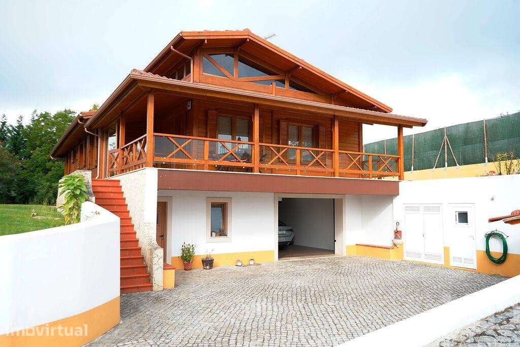 Casa / Villa T4 em Juncal de 354,00 m2 - Grande imagem: 2/20