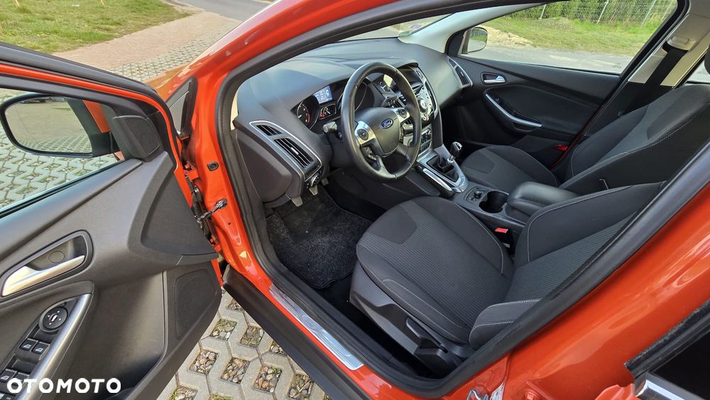 Ford Focus 1.6 EcoBoost Titanium - 10