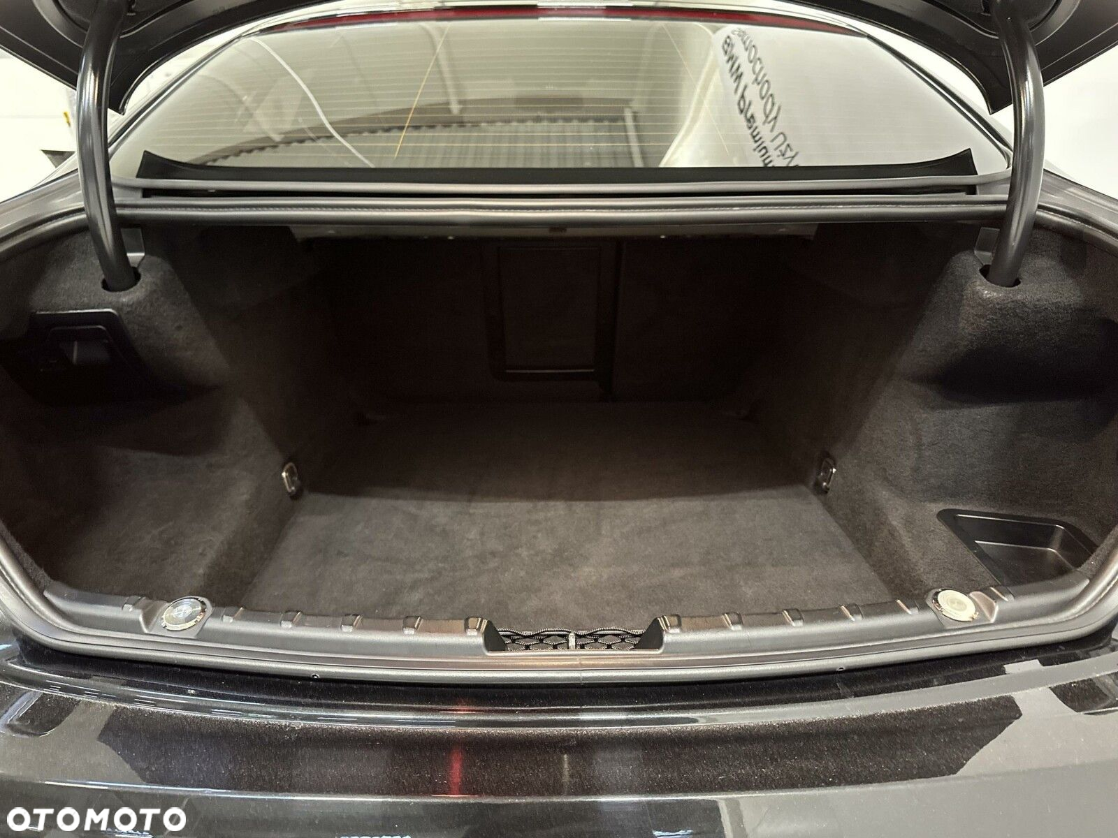 BMW M6 Standard - 23