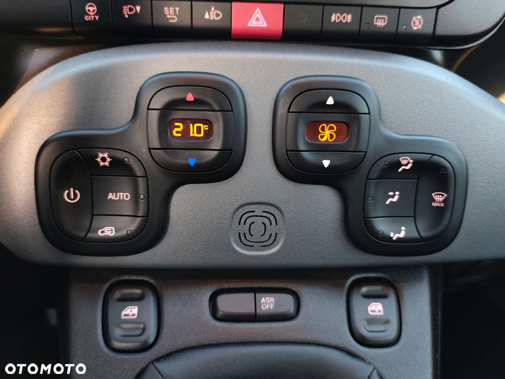 Fiat Panda 1.0 Hybrid City Cross - 29