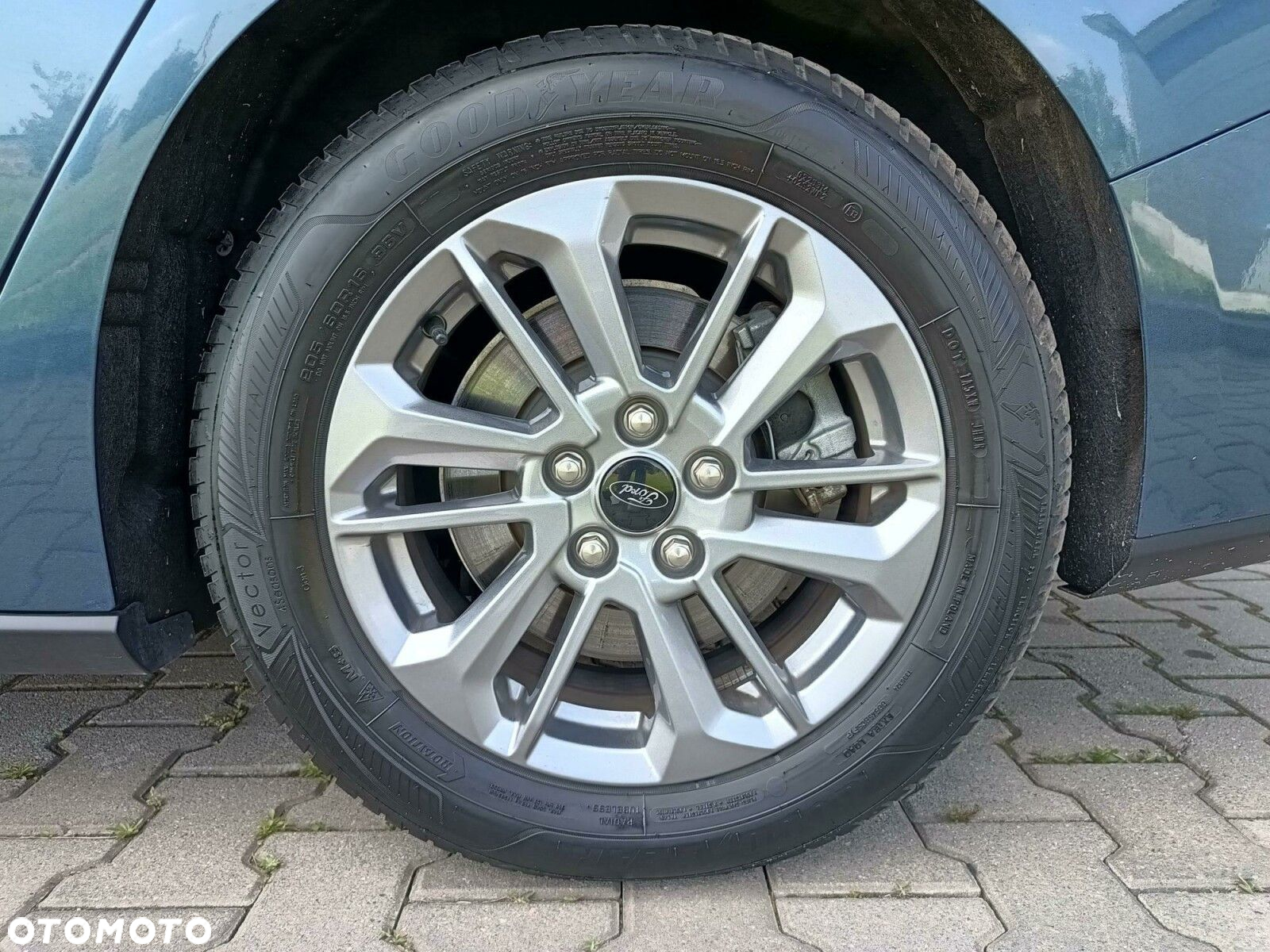 Ford Focus 1.0 EcoBoost Titanium X - 11