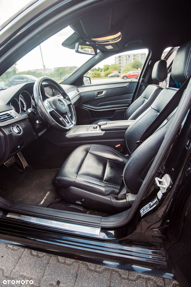 Mercedes-Benz Klasa E 250 BlueTEC 4Matic 7G-TRONIC - 13
