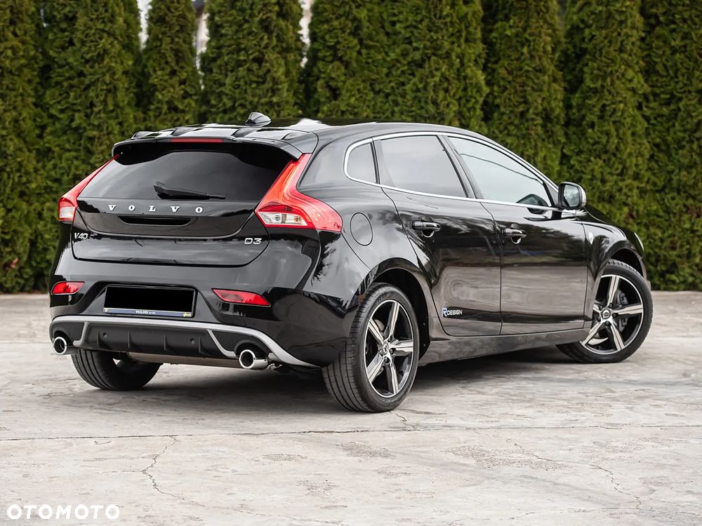 Volvo V40 D3 Geartronic RDesign - 14