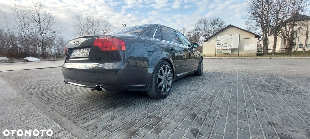Audi A4 Limousine 2.0 TDI DPF - 22