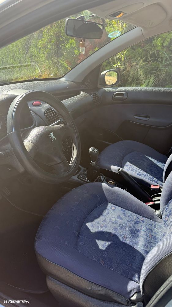 Peugeot 206 1.1 XR - 3