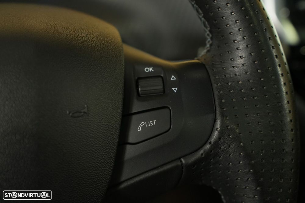 Peugeot 2008 1.5 BlueHDi Crossway EAT6 - 16