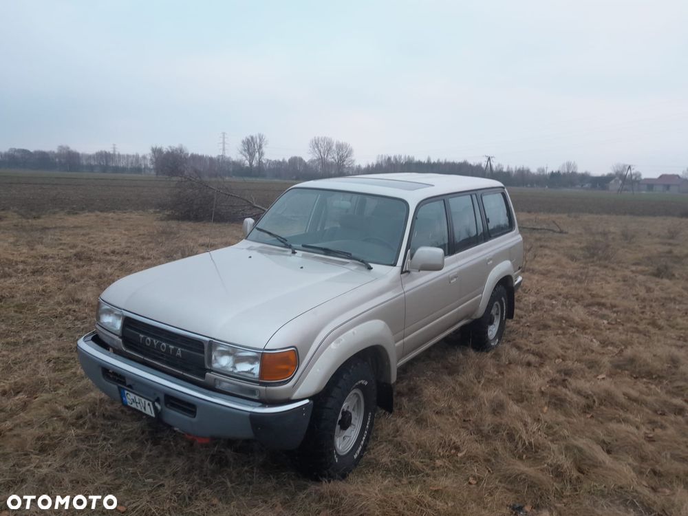 Toyota Land Cruiser - 2