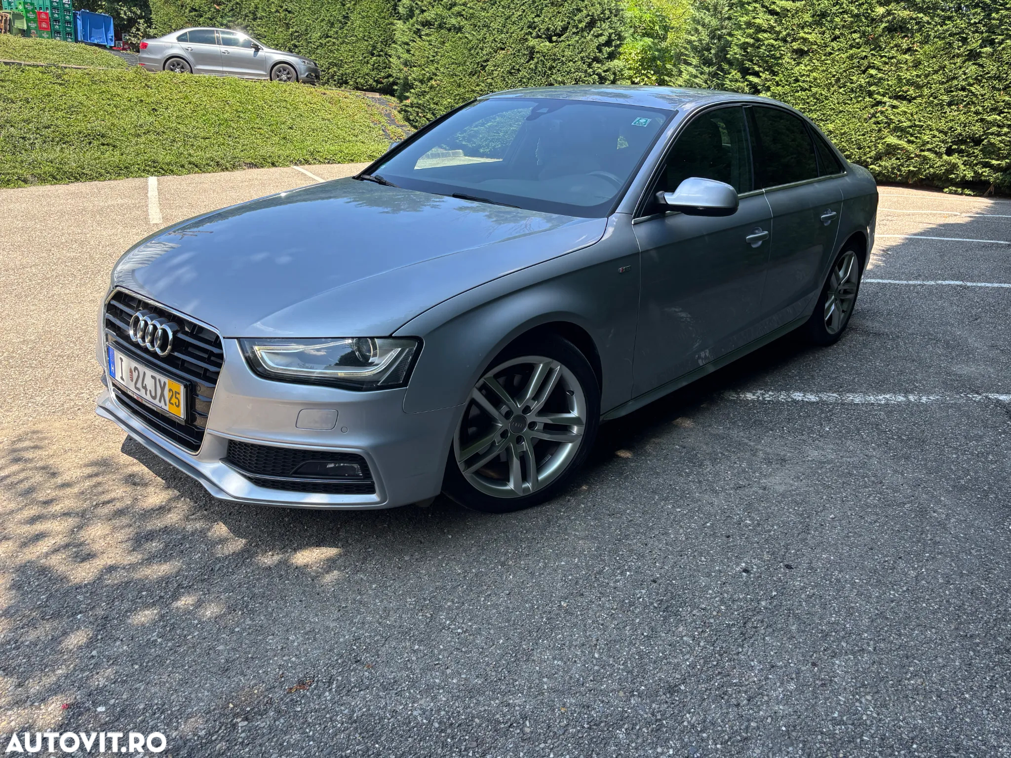 Audi A4 - 4