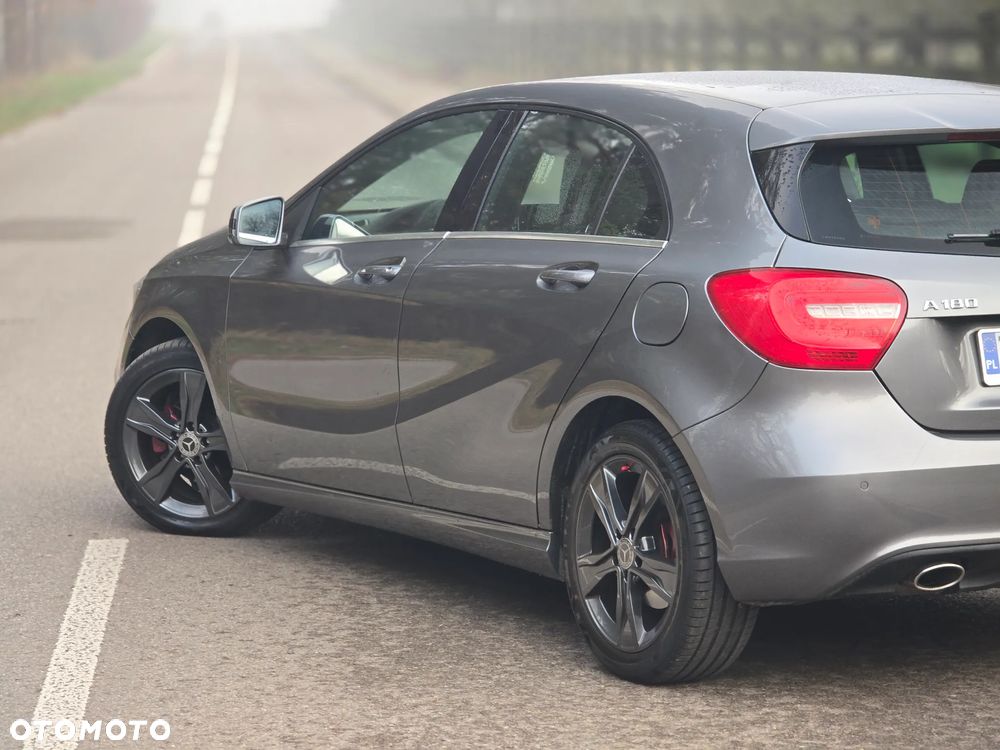 Mercedes-Benz Klasa A 180 CDI AMG Line - 38