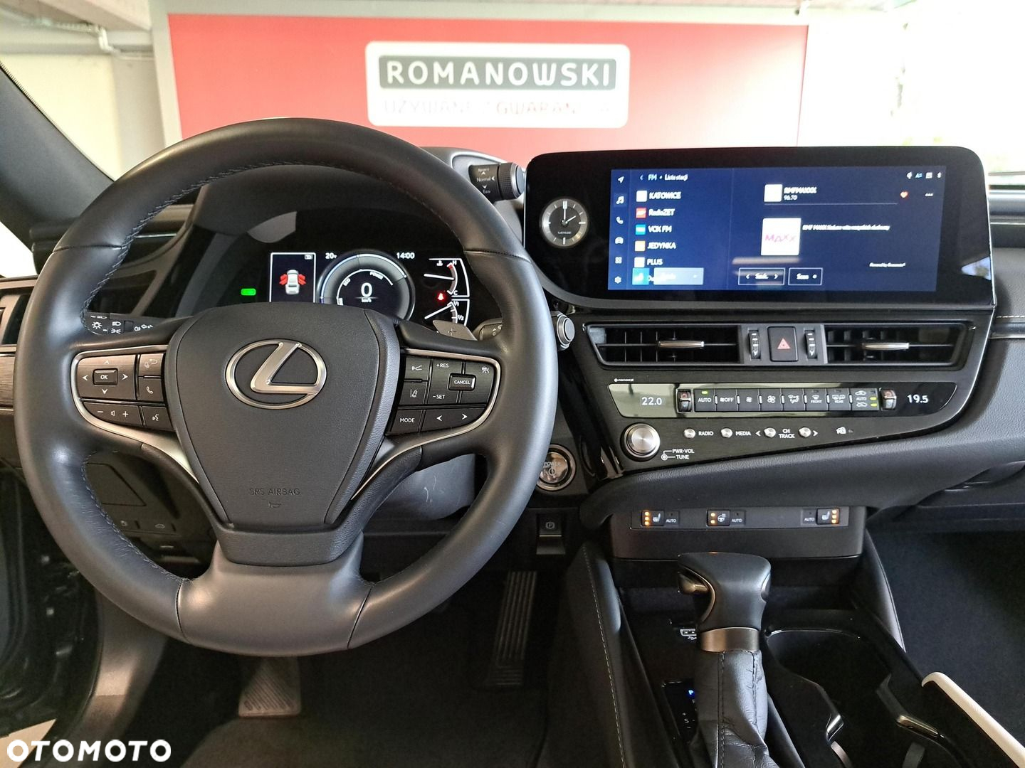 Lexus ES 300h Business Edition - 18