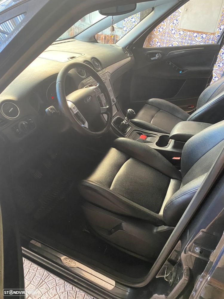 Ford S-Max 1.8 TDCi Titanium 7L - 15