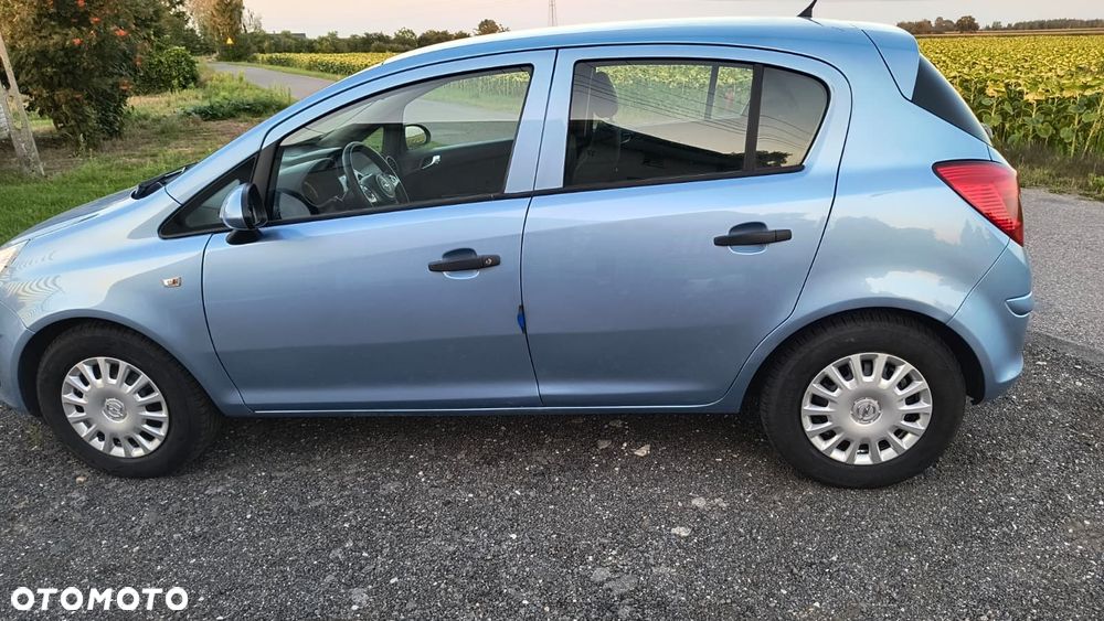 Opel Corsa - 2
