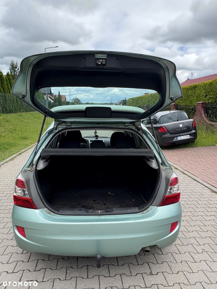 Honda Civic 1.4i - 11