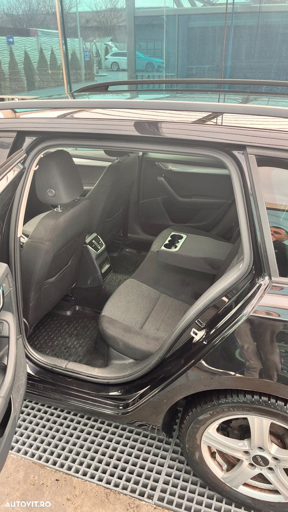 Skoda Octavia 1.6 TDI Green tec DSG Solution - 10