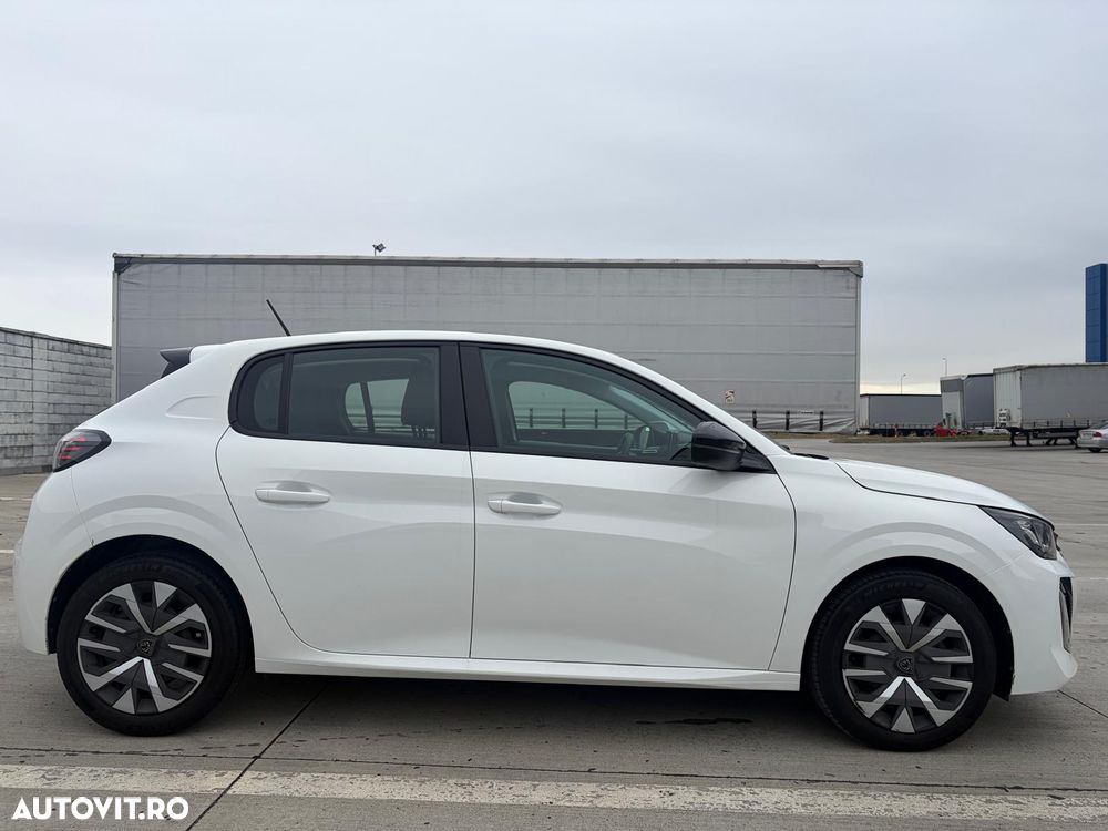 Peugeot 208 - 6