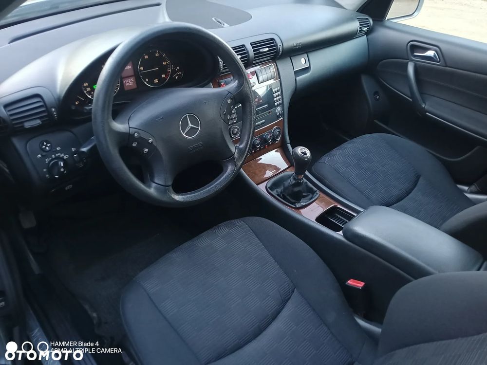 Mercedes-Benz Klasa C 200 CDI Avantgarde Sport Edition - 17
