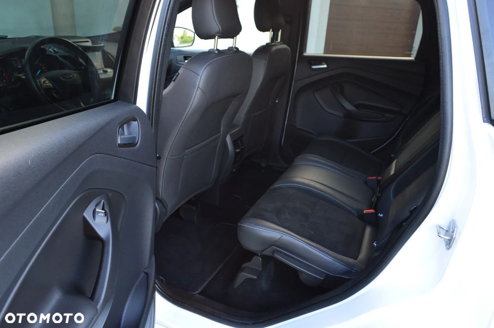 Ford Kuga 2.0 TDCi AWD ST-Line Black - 19