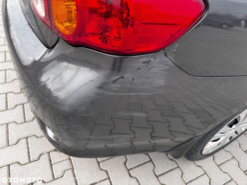 Toyota Corolla 1.6 VVT-i Terra - 12