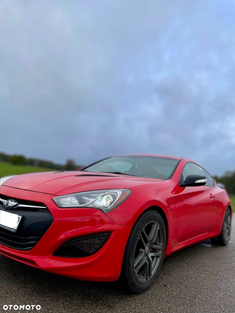 Hyundai Genesis Coupe 3.8 V6 Executive - 13