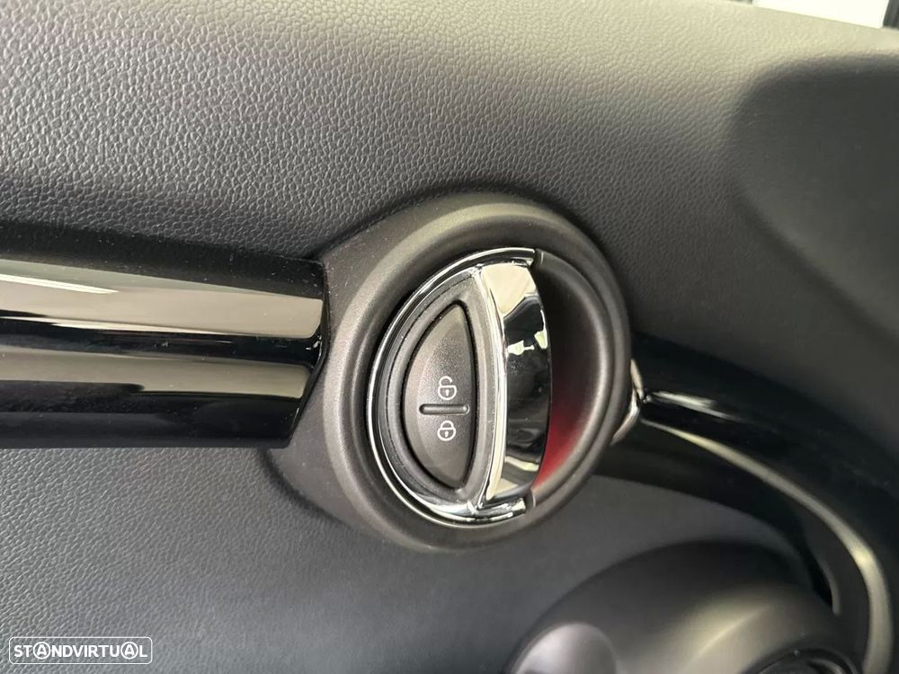 MINI 3 Portas One D - 35