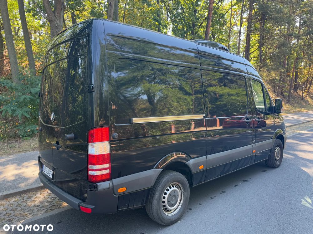 Mercedes-Benz Sprinter 319 - 4