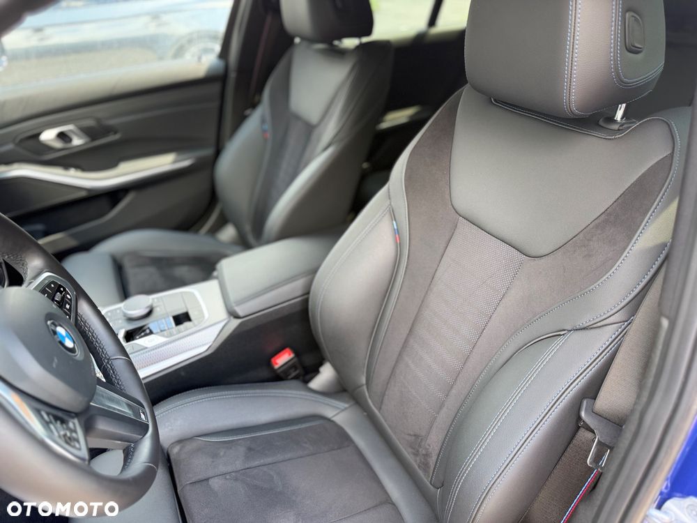 BMW Seria 3 320d xDrive M Sport sport - 16