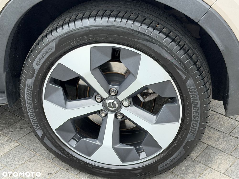 Volvo XC 40 B4 AWD Ultimate Dark - 26