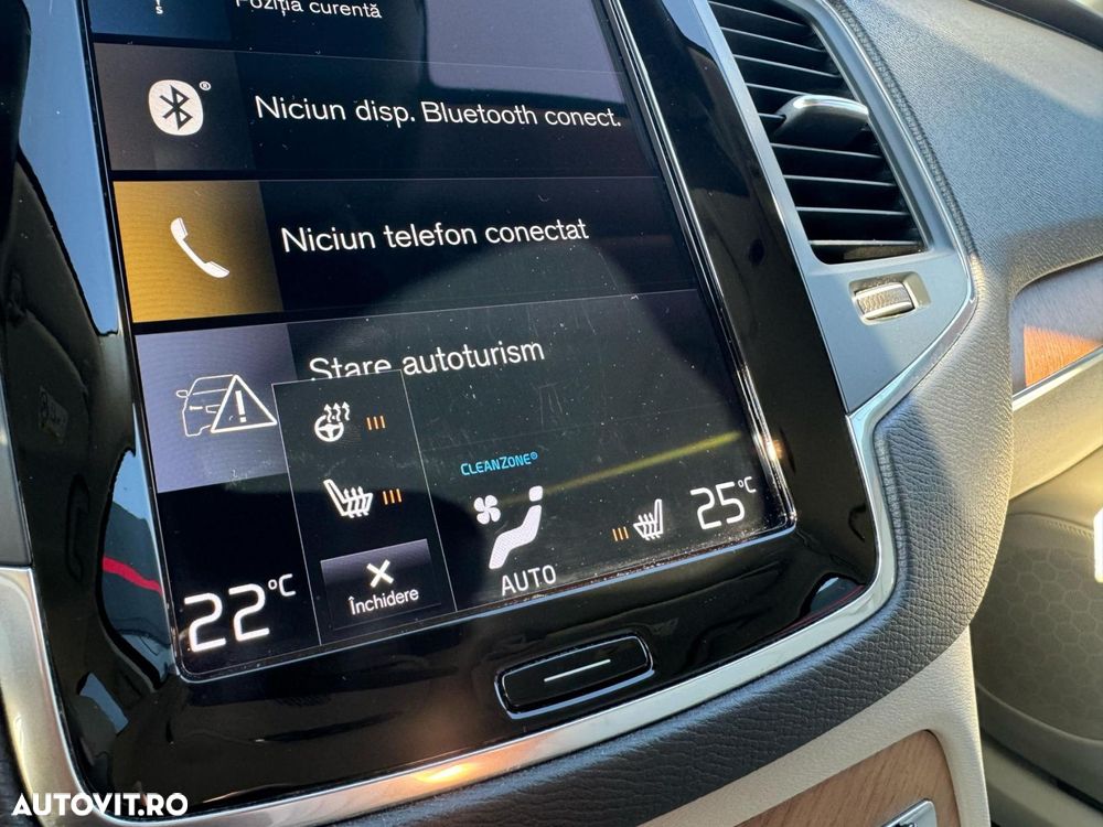 Volvo XC 90 B5 D AWD Geartronic Momentum Pro - 24