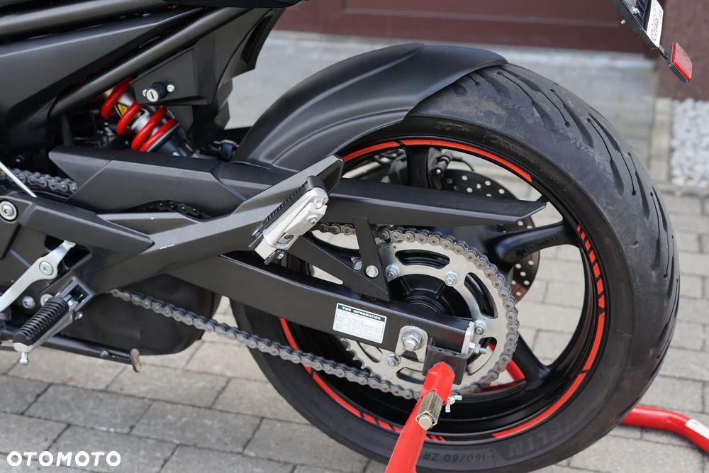 Yamaha XJ - 26