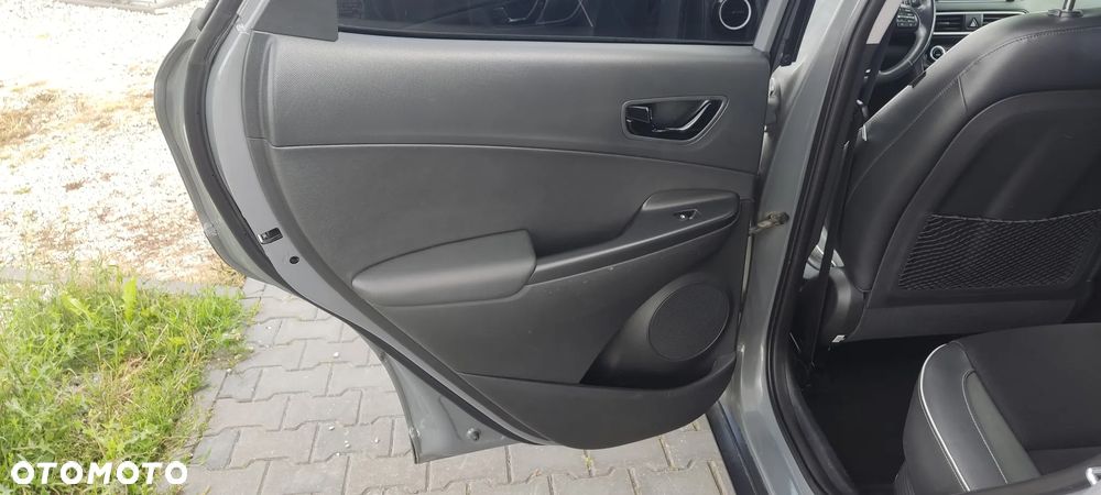 Hyundai Kona 1.6 GDI DCT Premium - 36