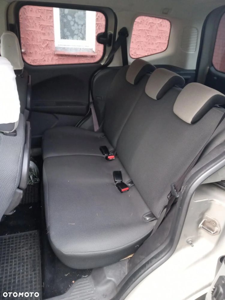 Ford Tourneo Courier 1.0 EcoBoost Ambiente - 5