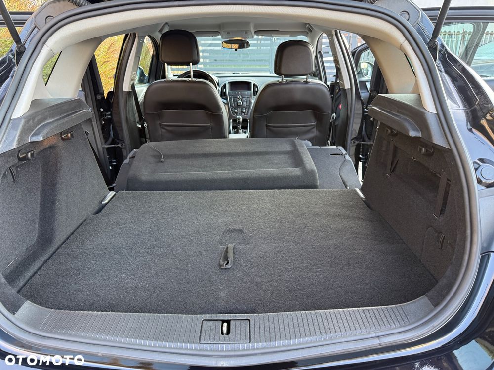 Opel Astra 1.4 T Cosmo - 10