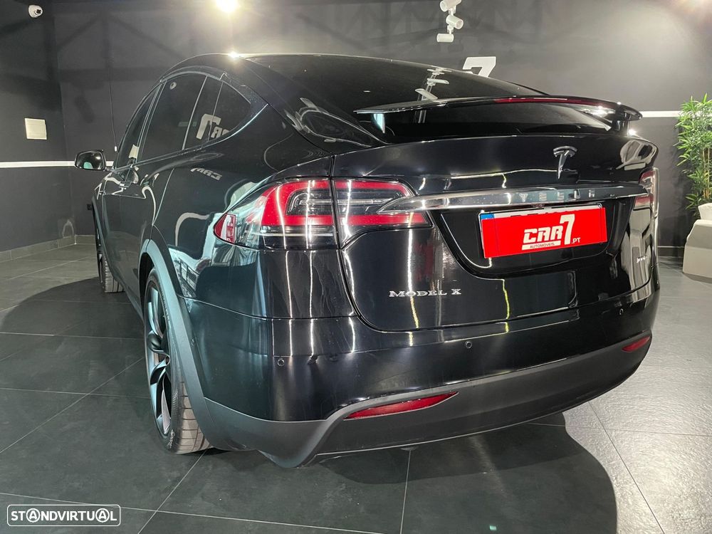 Tesla Model X 100D - 6