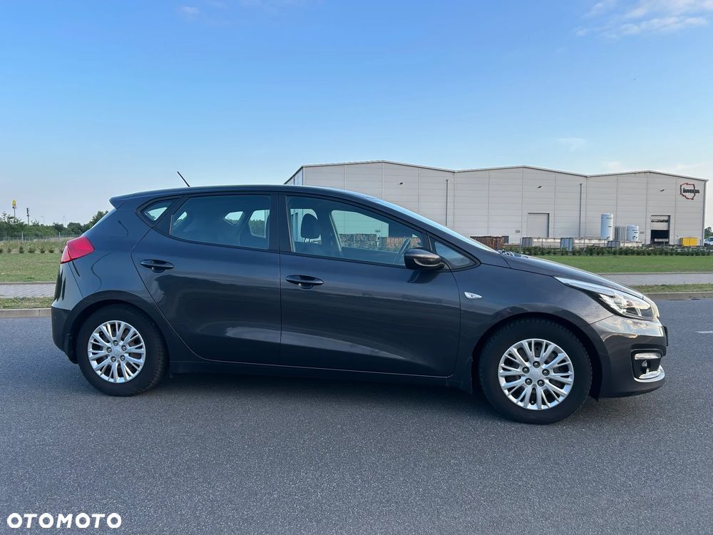 Kia Ceed 1.6 CRDi M - 4