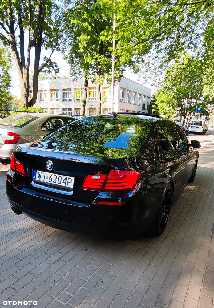 BMW Seria 5 528i Sport-Aut Luxury Line - 6