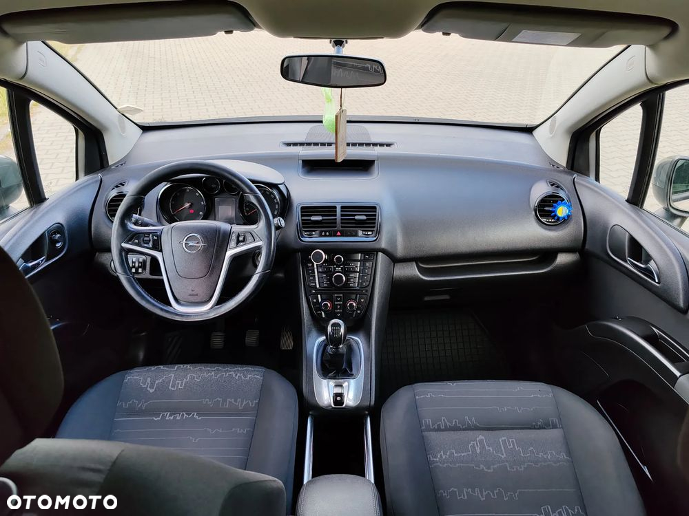Opel Meriva - 8