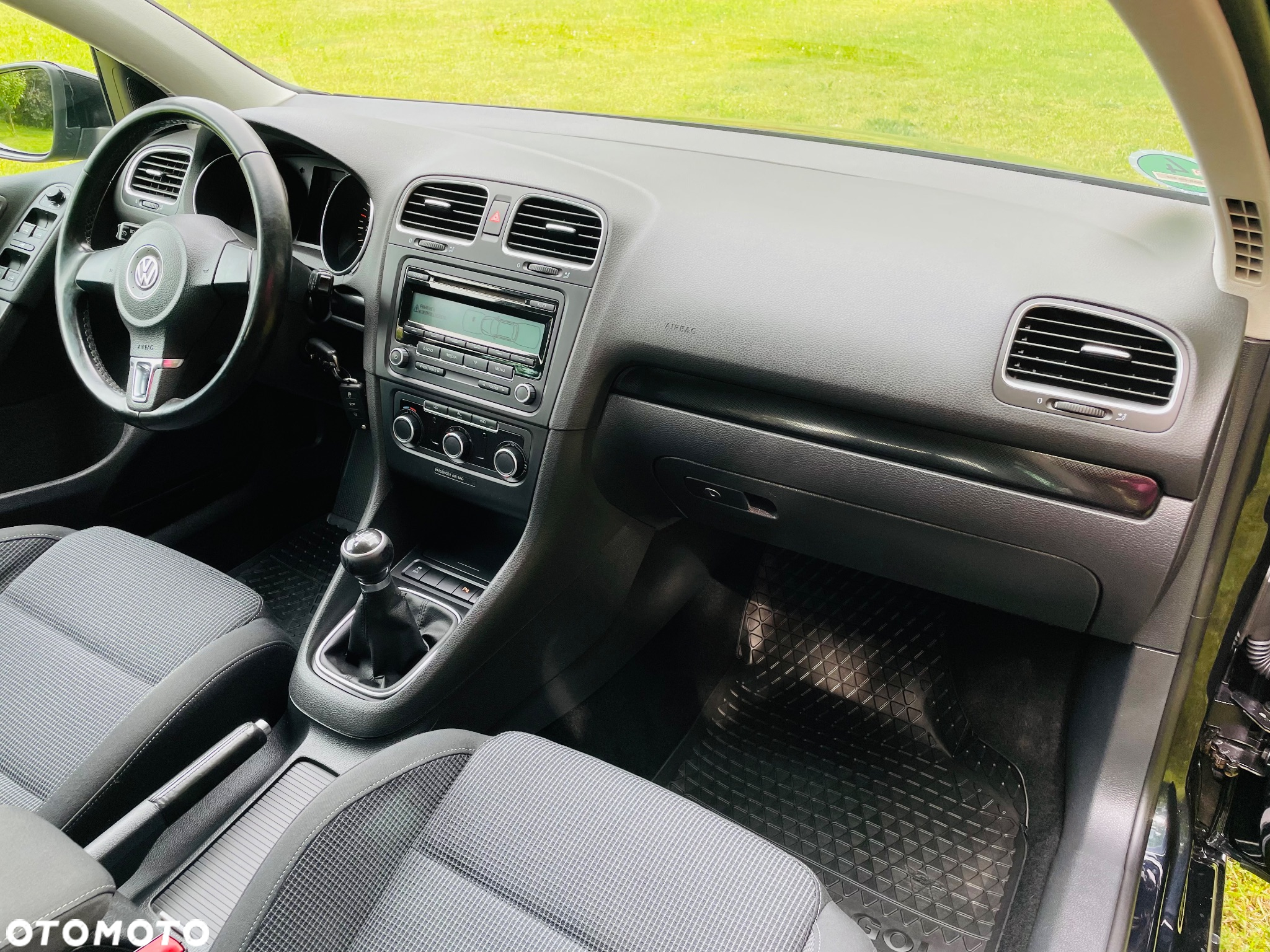 Volkswagen Golf 1.6 TDI BlueMotion Technology Comfortline - 19