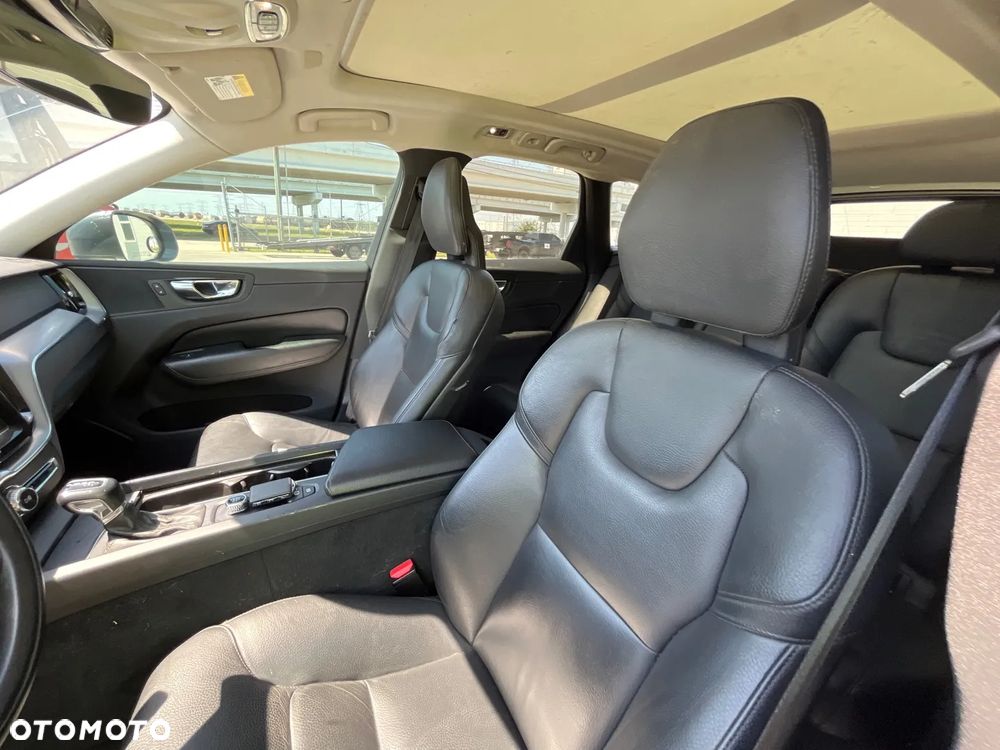 Volvo XC 60 T5 AWD Momentum - 12