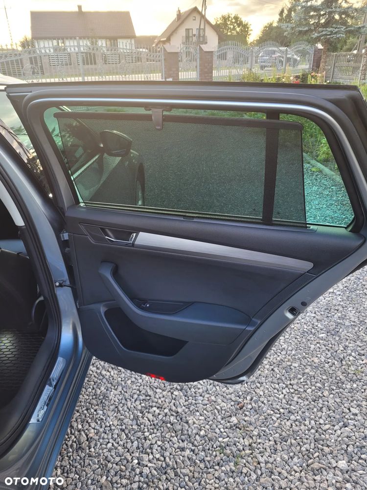 Skoda Superb 1.6 TDI GreenLine - 20