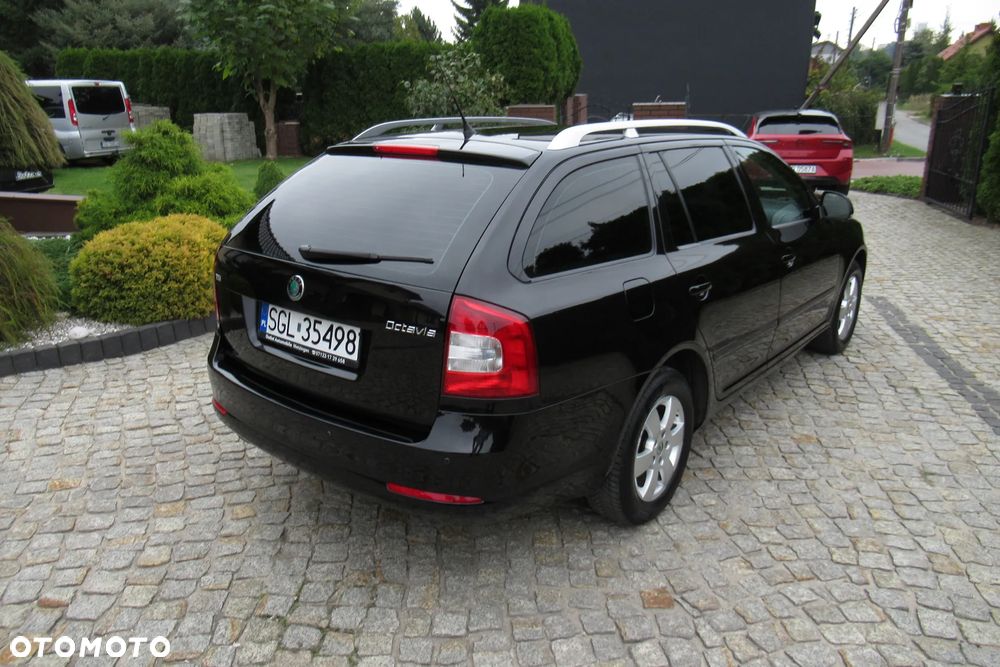 Skoda Octavia Combi 1.4 TSI DSG Ambition - 3