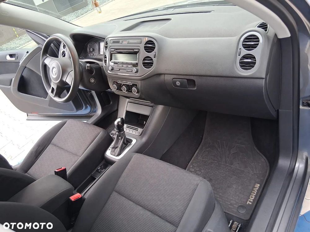 Volkswagen Tiguan - 11