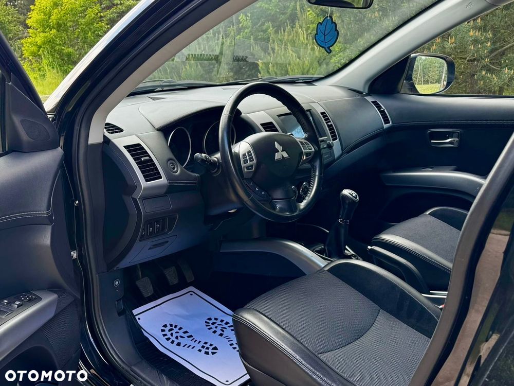 Mitsubishi Outlander 2.0 Invite 2WD EU5 - 20